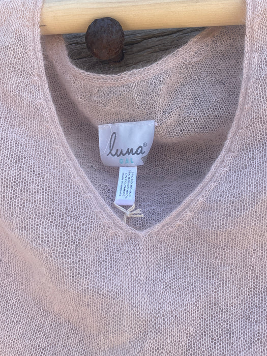 Cropped mohair v neck jumper | Luna