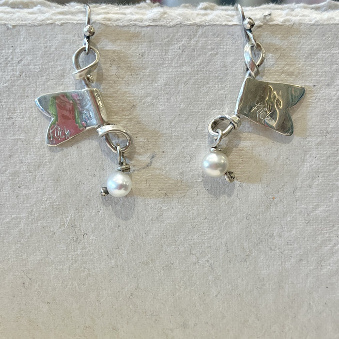 Flag earrings with pearl drops