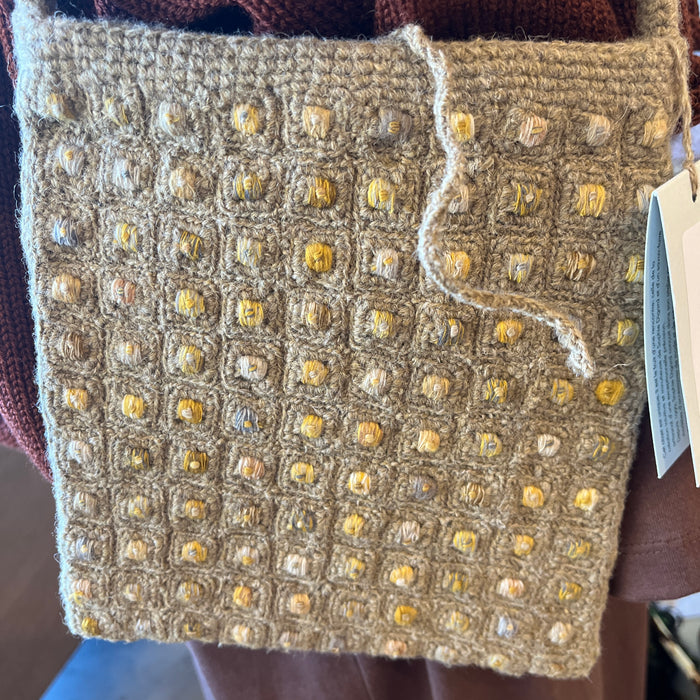 Small crocheted festival bag in wool