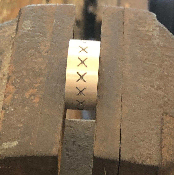 Stitch ring