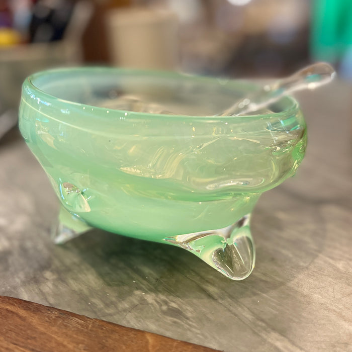 Spiky glass bowl | medium