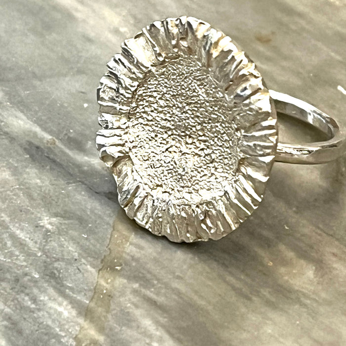 Silver paper daisy ring