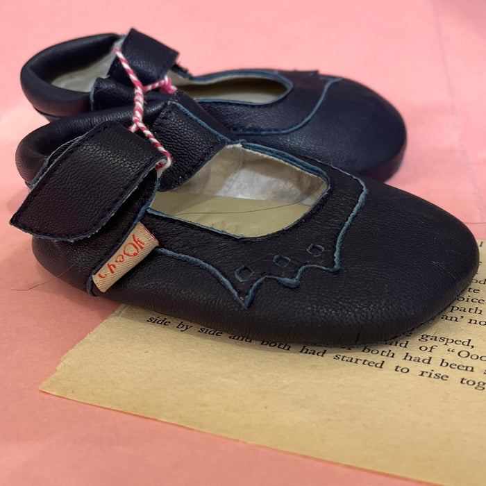Pre walker baby shoe