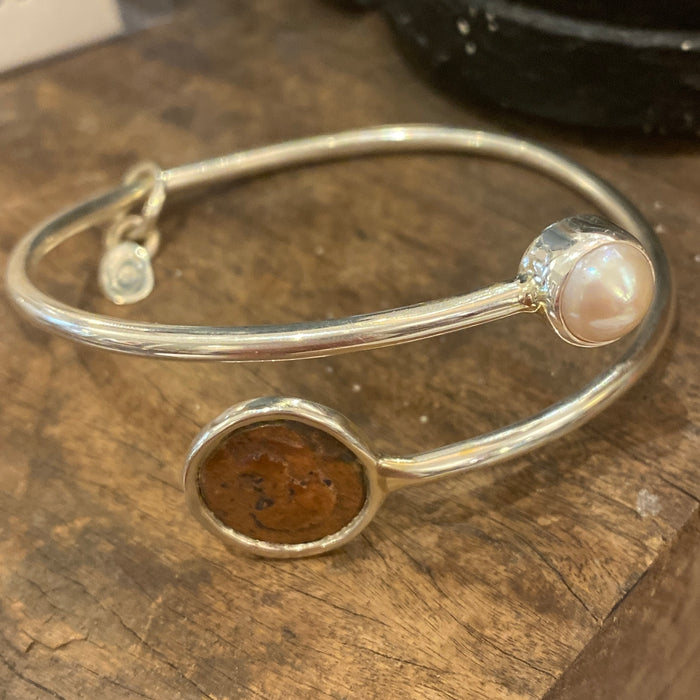 Coin & pearl bangle