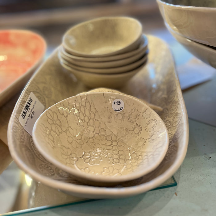 Small round  ramekin bowls