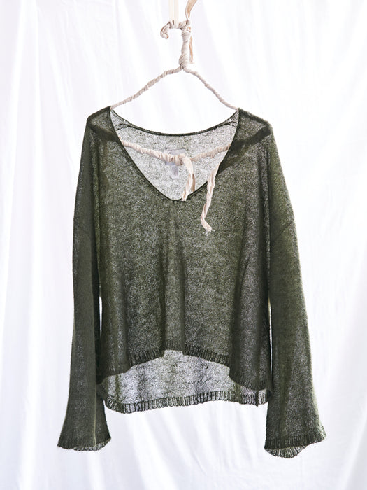 Cropped mohair v neck jumper | Luna