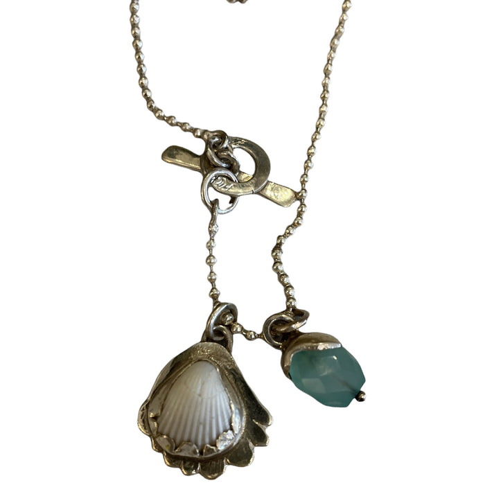 Silver clam shell necklace