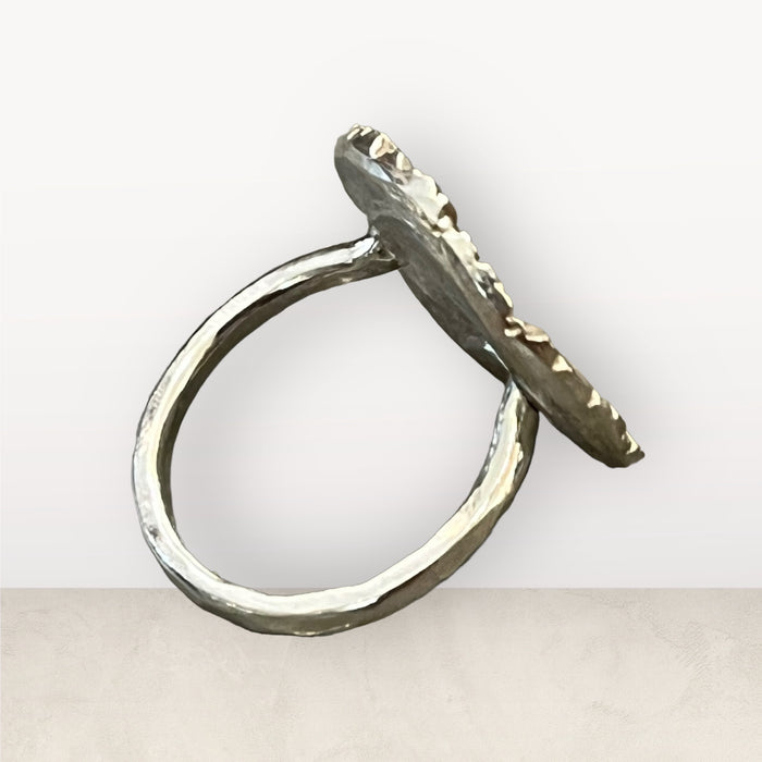 Silver paper daisy ring