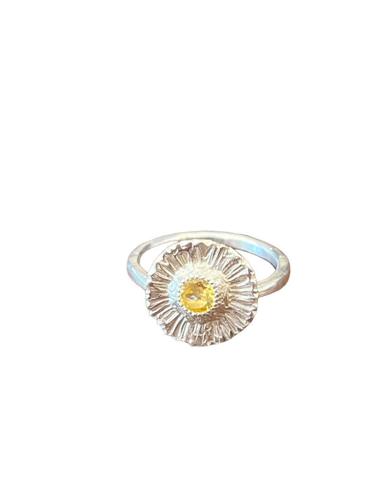 Seaside daisy ring with semi precious stone