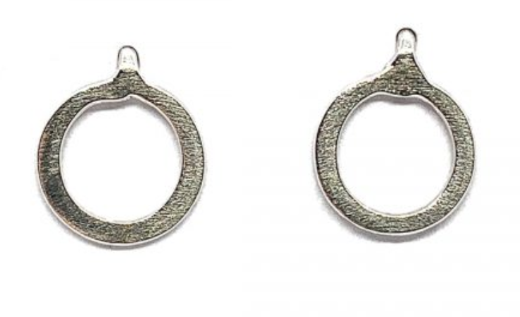 Circle studs