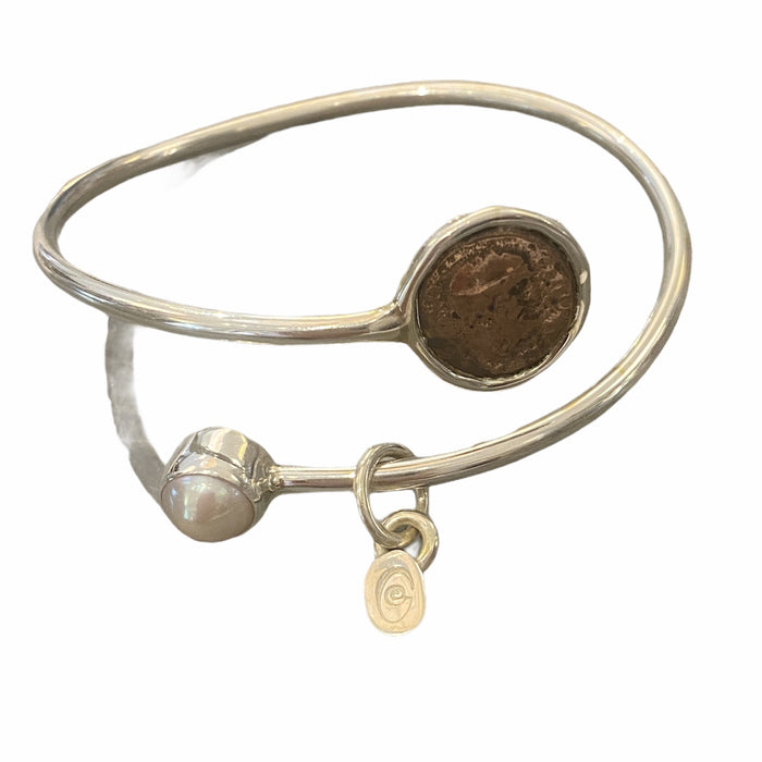 Coin & pearl bangle