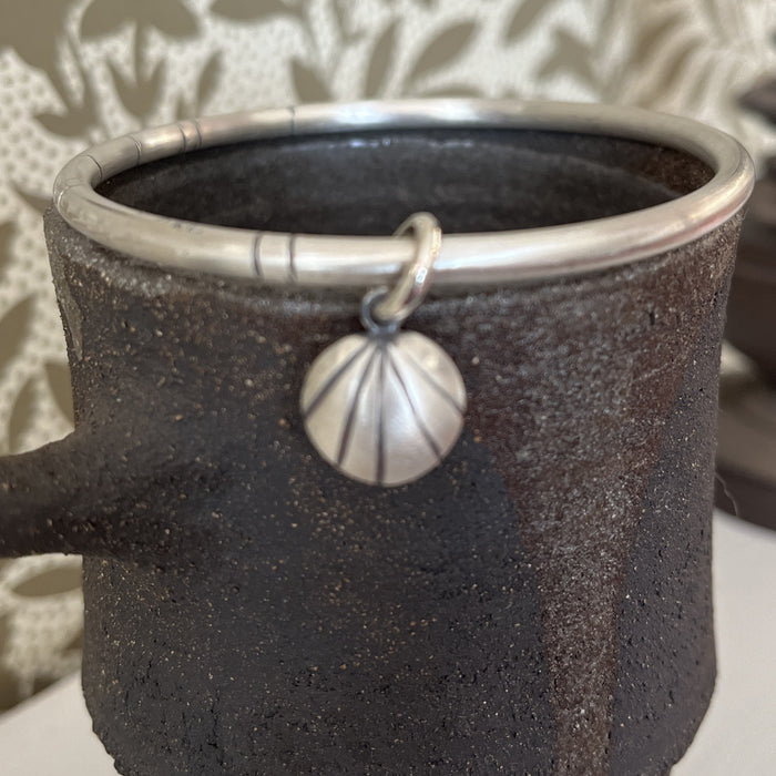 Katheryn Leopoldseder clam shell charm bangle, alternate view